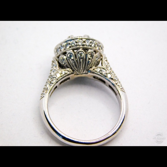 Diamond Ring - Picture 16 of 16